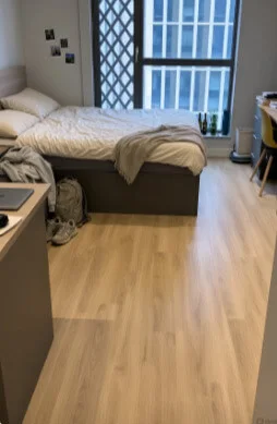 Symons House Premium Studio | South-Facing Floor-to-Ceiling Windows | Bills Included