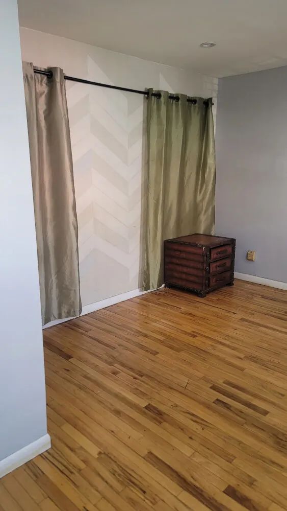 Large Room in Bedstuy with Amazing Natural Light. Steps away from the Park!