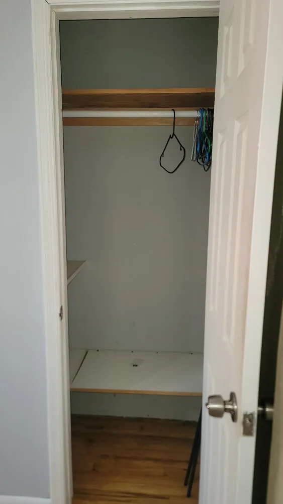 Large Room in Bedstuy with Amazing Natural Light. Steps away from the Park!