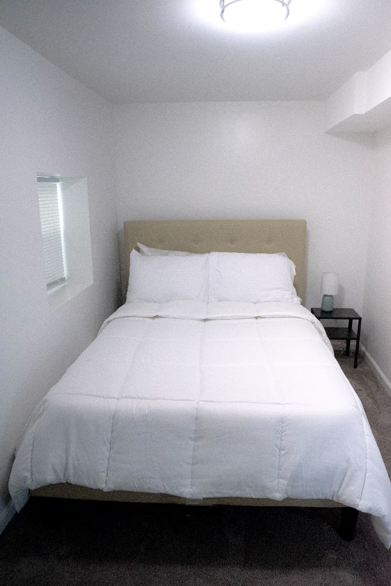 Beautiful Modern Garden Unit - Bedroom 1