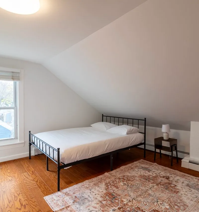 Private room in East Cambridge