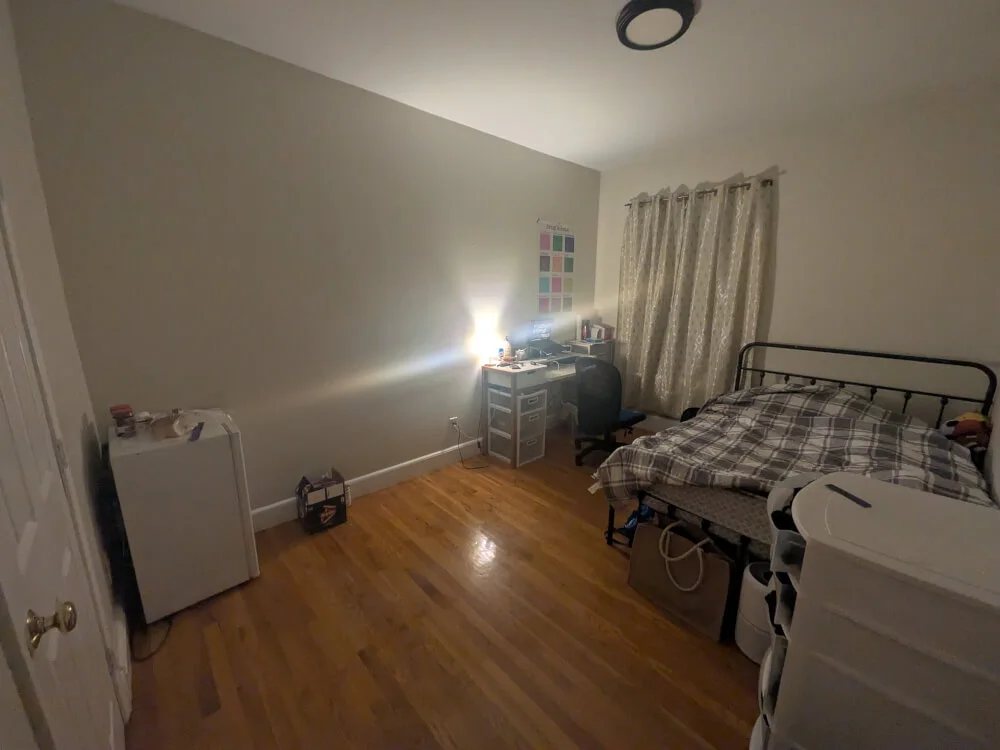 Cozy bedroom in Allston near public transportation