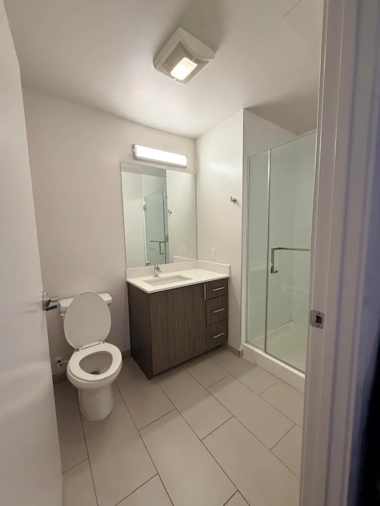 High-Floor Studio (11th Fl) near ASU Tempe Campus | Sunny South-East Facing | Resort Amenities