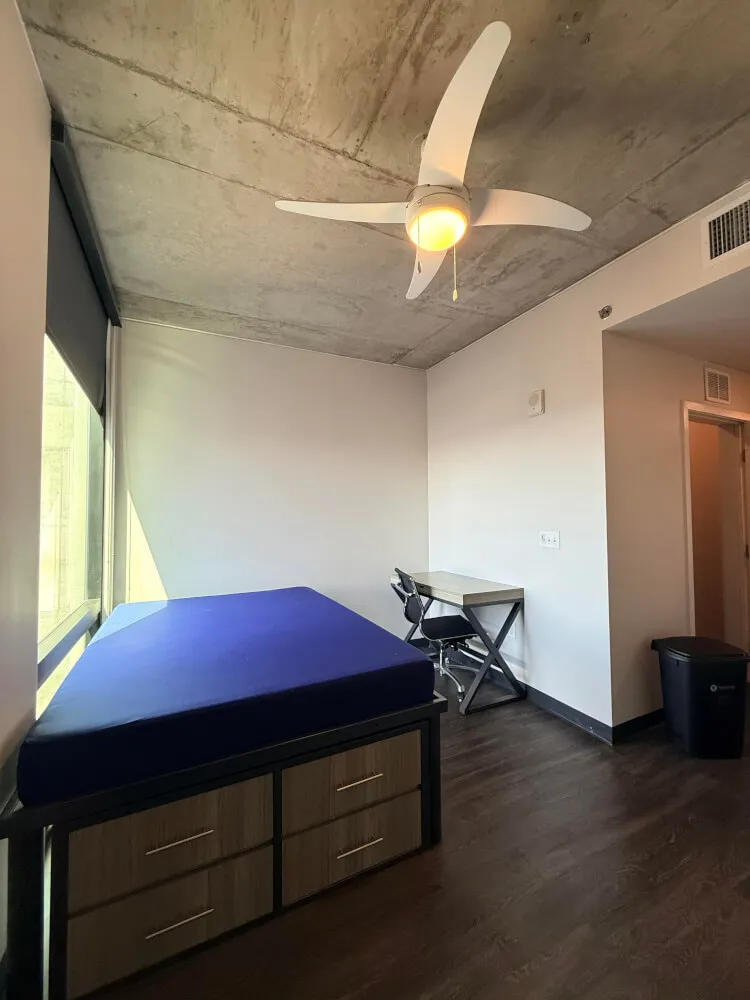 High-Floor Studio (11th Fl) near ASU Tempe Campus | Sunny South-East Facing | Resort Amenities