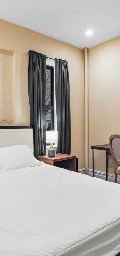 Private room in New York