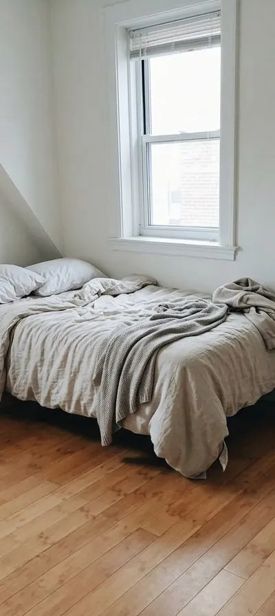 Private Room in Jackson Heights!