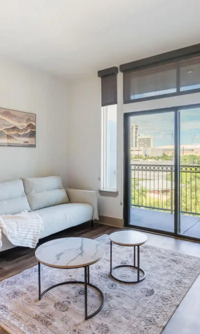 Downtown Houston 1BR Balcony Fast Wi-Fi Free In-Unit Laundry