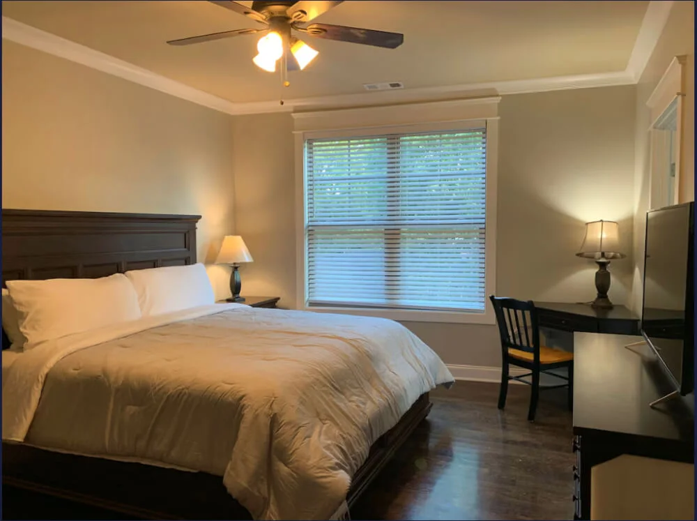 5 Bedroom house in Nashville - Bedroom 4