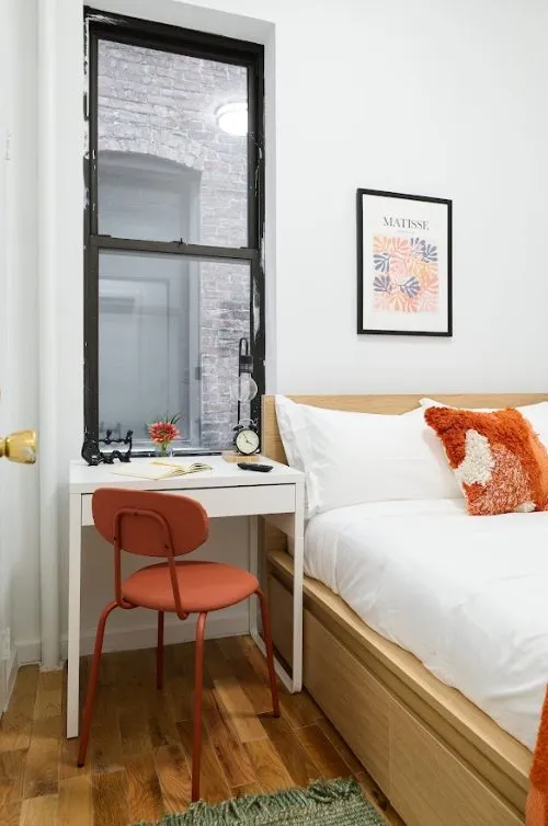 Furnished private room in a Hell's Kitchen apartment