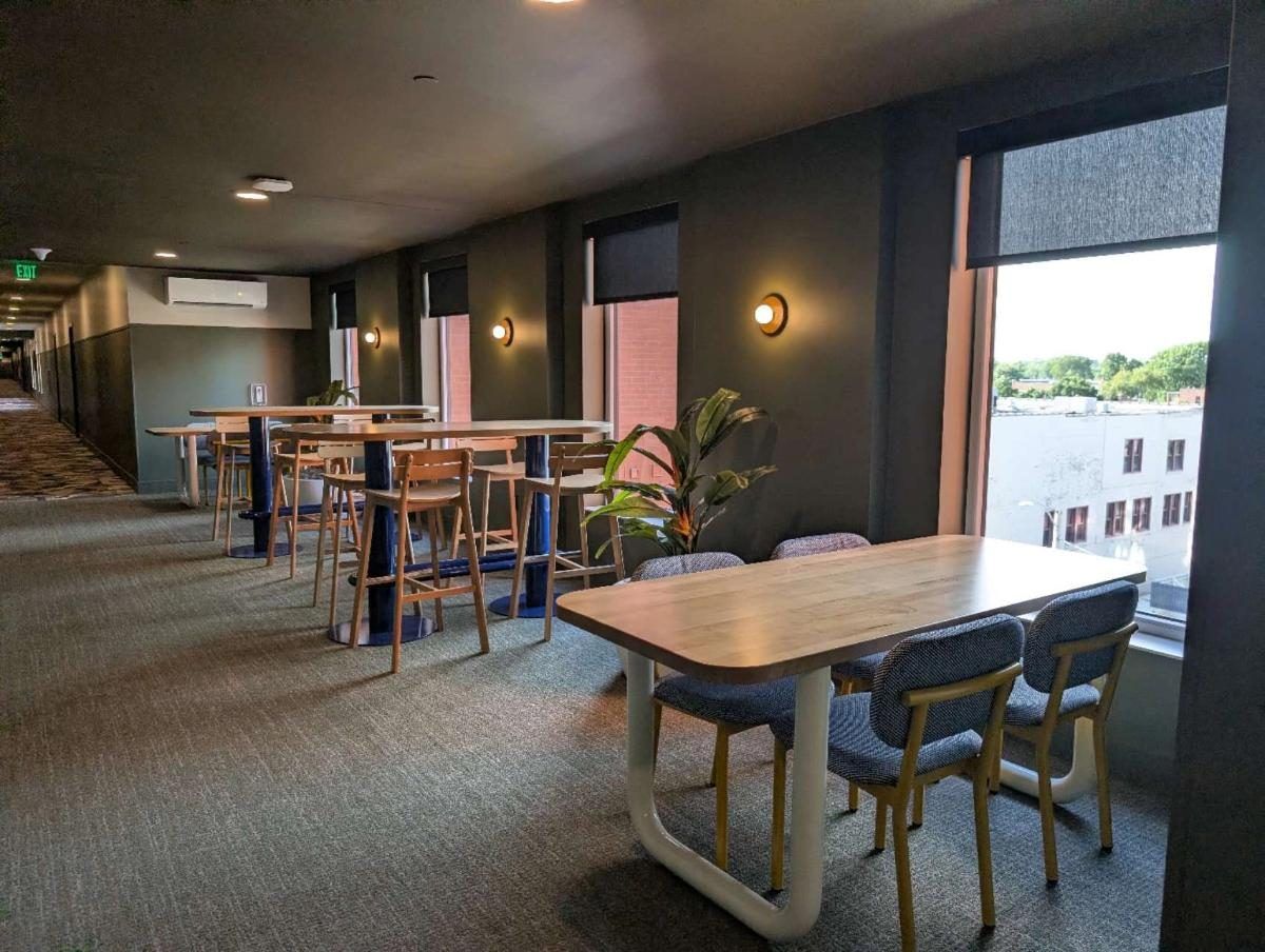 The Local on Delmar WashU 2B2B Private Bedroom | Walk to Campus | Furnished | Pool Gym Sauna