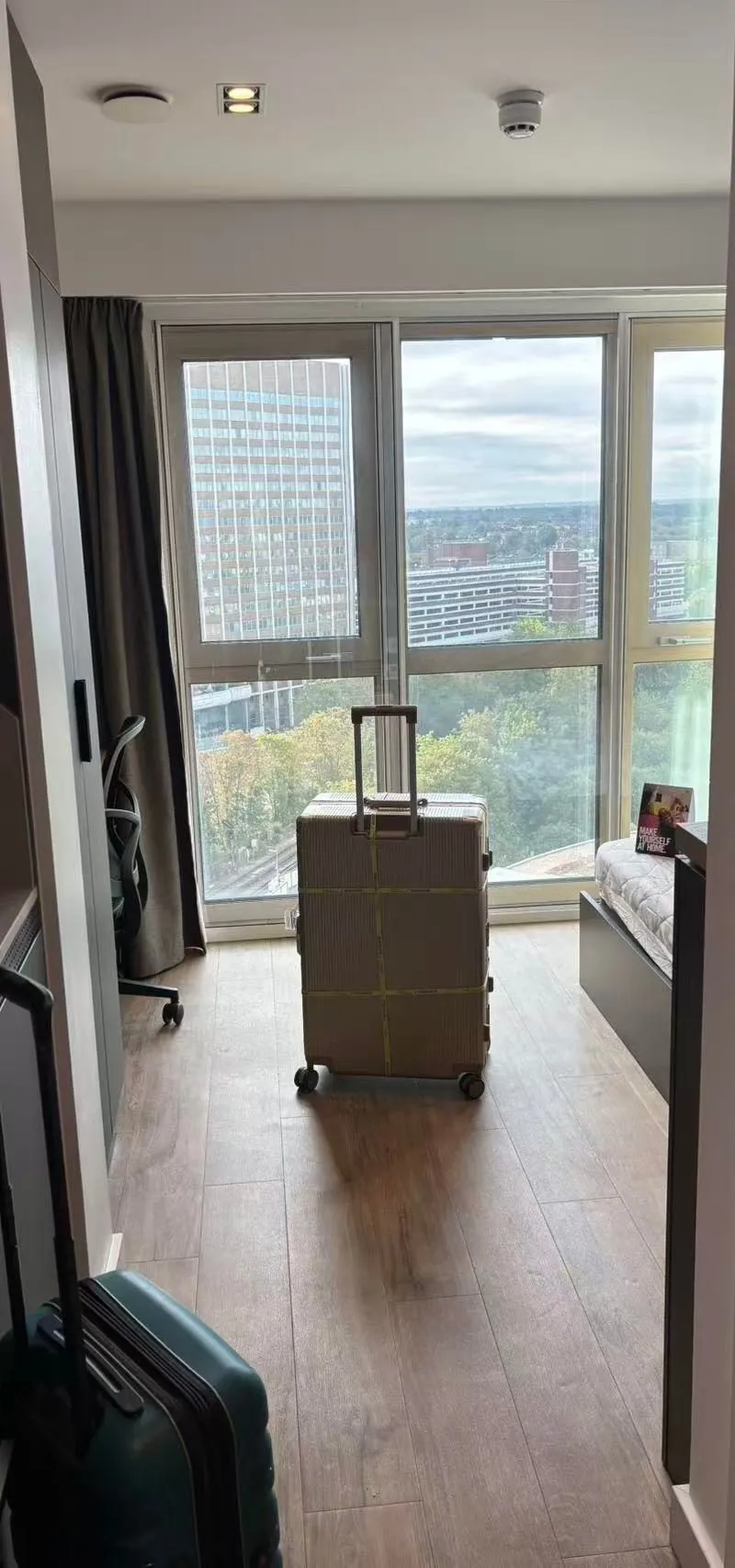 High-Floor Studio on 13th Floor at Vita Student Lewisham Exchange | Free Breakfast & Bi-Weekly Cleaning | All Inclusive