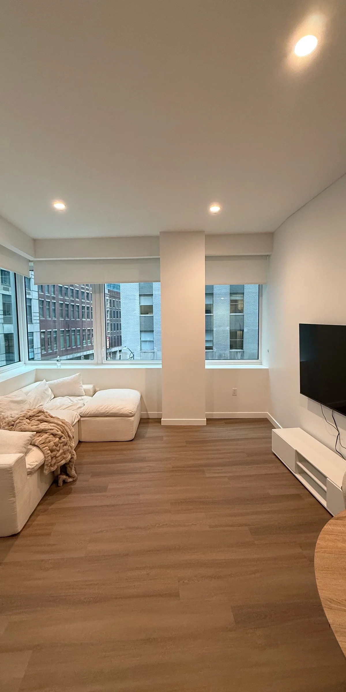 Furnished private room in a 2-bedroom modern new fidi apartment
