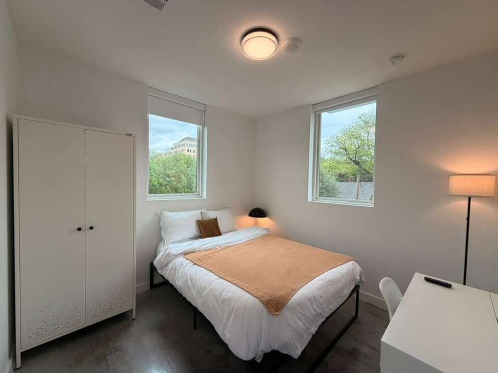 Cozy Deluxe Room
