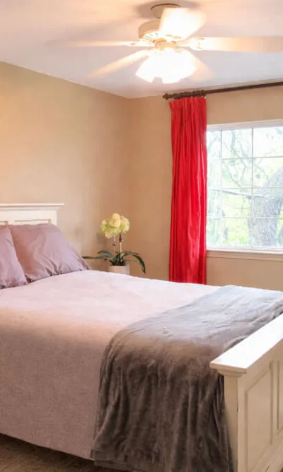 Furnished 3-bedroom in Travis Heights - Bedroom 2