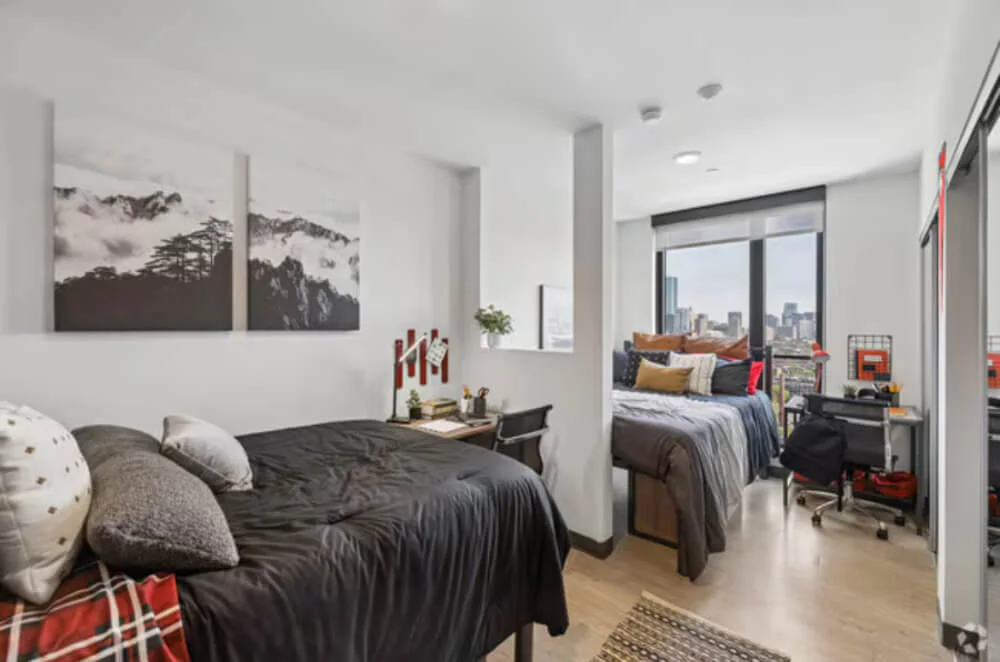 STUDENTS ONLY. NO TRANSFER FEE AND $300 OFF OCTOBER RENT! October Takeover Available – 2-Bedroom Shared Layout