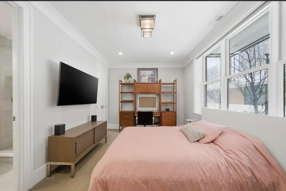 Downtown Chicago Flexible Rentals | Daily, Short-Term & Long-Term Stay Available!