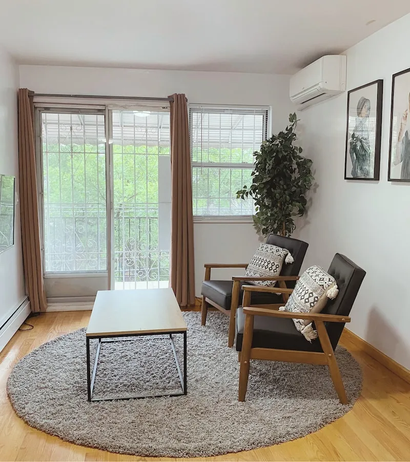 Rental unit in Queens - 3 bed · 1 private bath