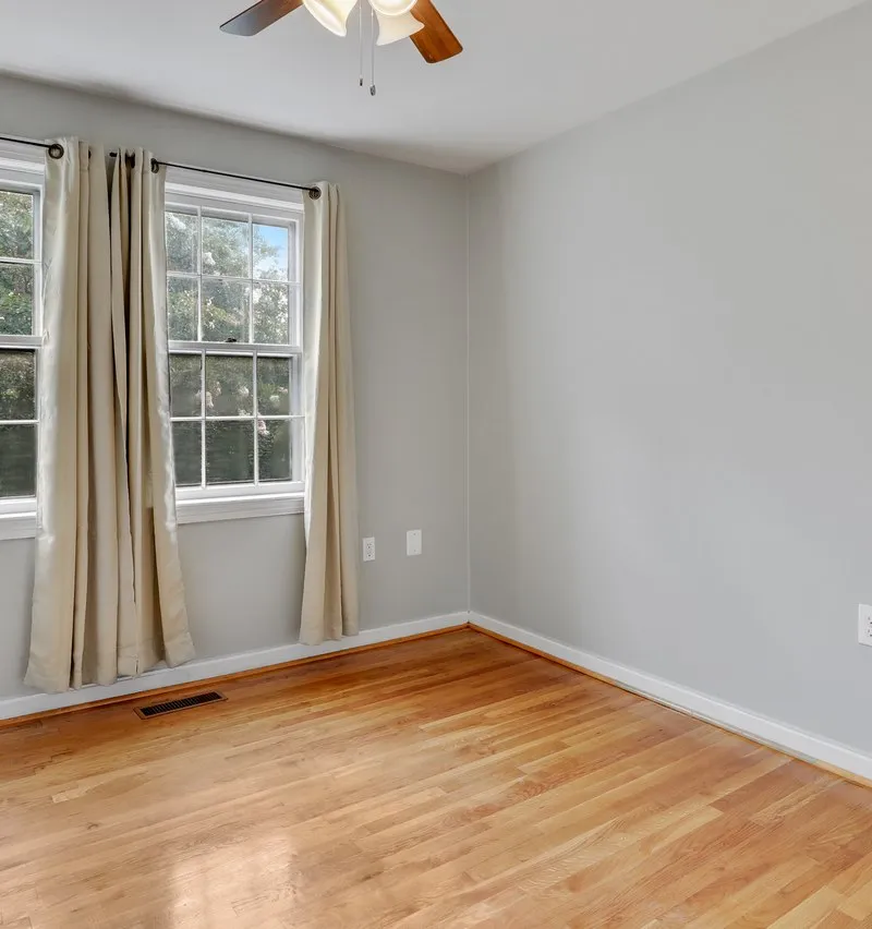 Private room in Southwest Waterfront