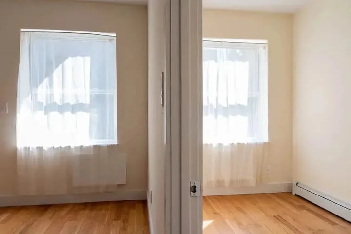 Private Room in recently renovated 3BR, 2BA in Bushwick.
