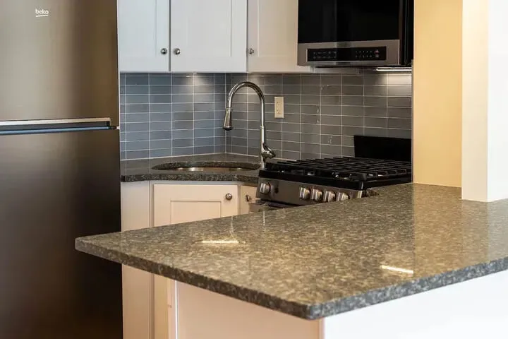 Private Room in recently renovated 3BR, 2BA in Bushwick.