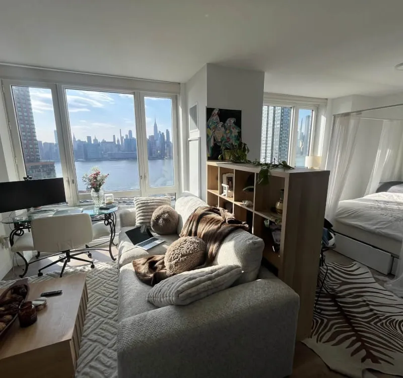 Modern Hunter’s Point Studio with Amazing Sunset Views