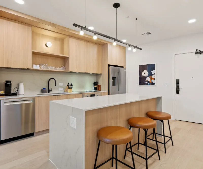 2 Bedroom Suite w/ Balcony