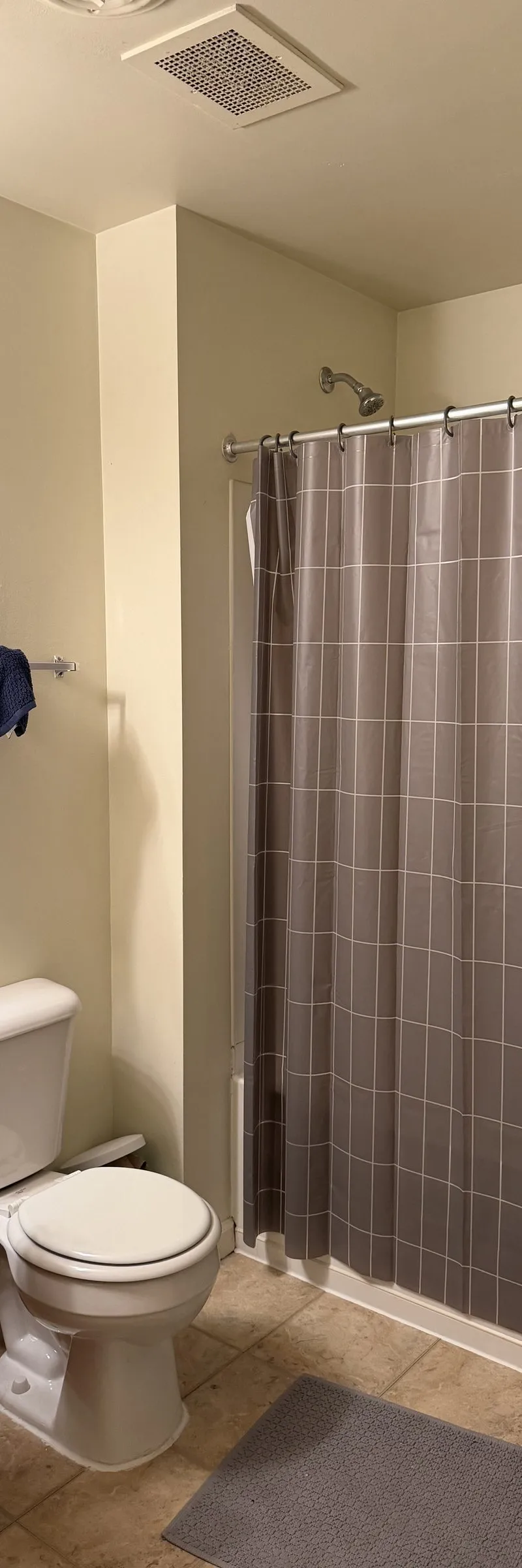 Furnished private room in Ann Arbor apartment