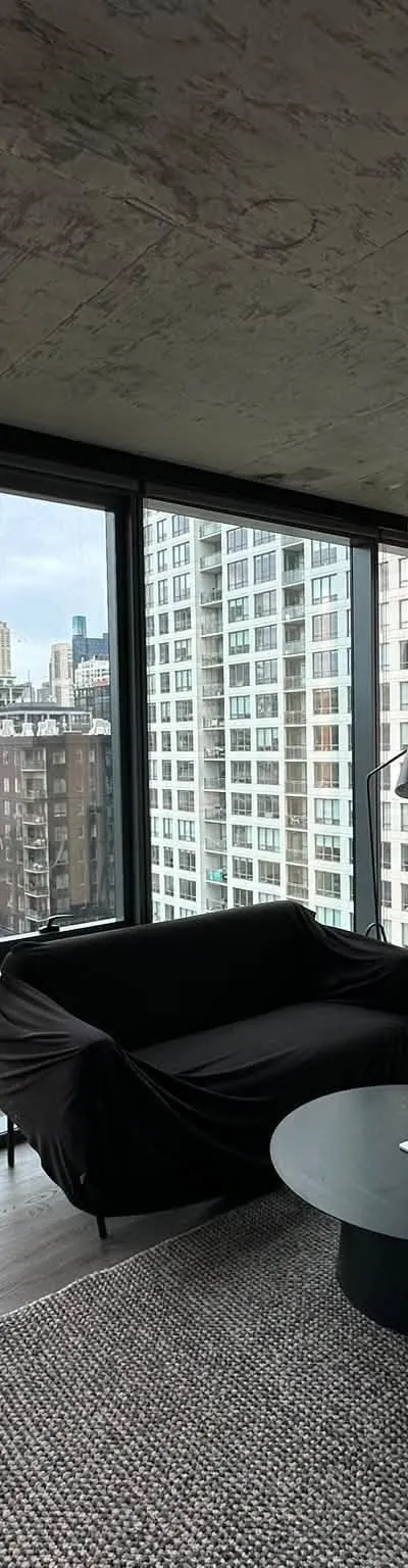 Furnished Room in 4BR/3BA River North Apartment