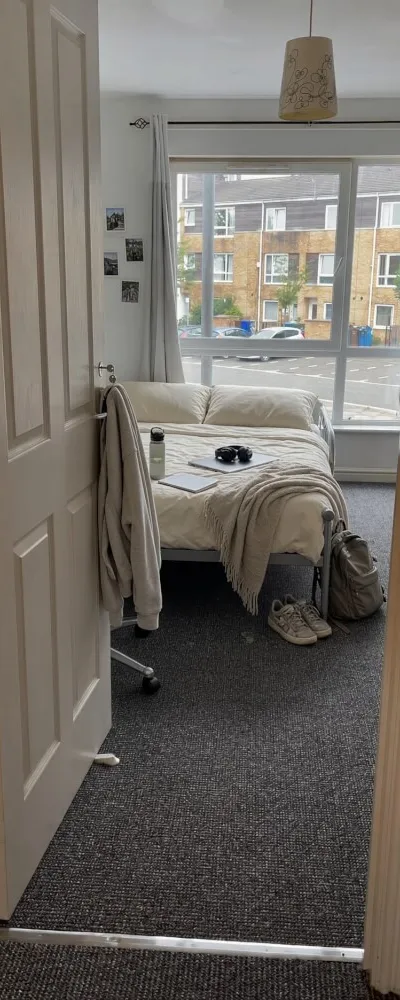 Large Double Room Direct from Landlord Near University of Manchester | 10-Min Walk to South Campus | Monthly Payment Supported