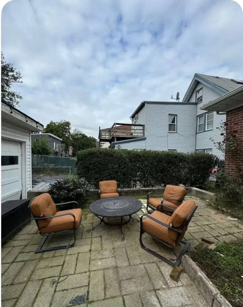 Pet Friendly Garden Apartment in Staten Island: Easy, Fast and Free Ferry Access to Manhattan And Brooklyn