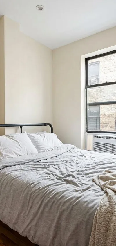 Bright Private Room in Manhattan