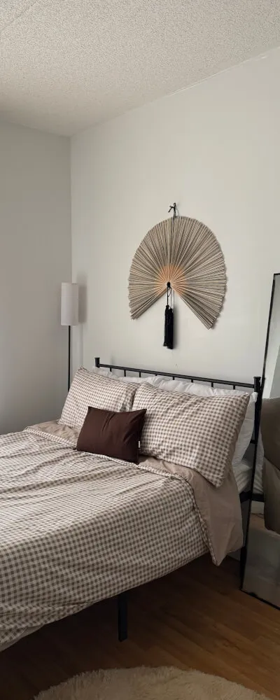 Quiet, Cozy room in heart of Williamsburg