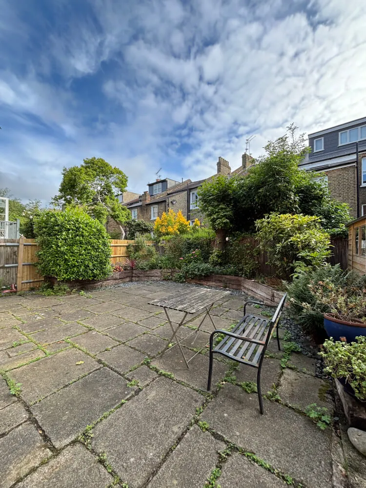 Tufnell Park, two bedroom flat with garden (London)