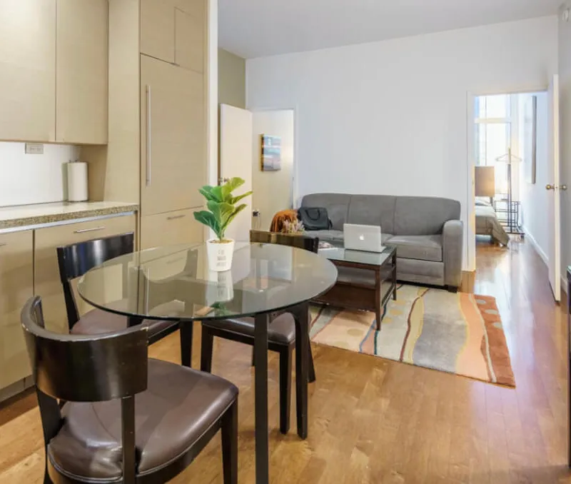 Broadway Collection (411) (Private bathroom)