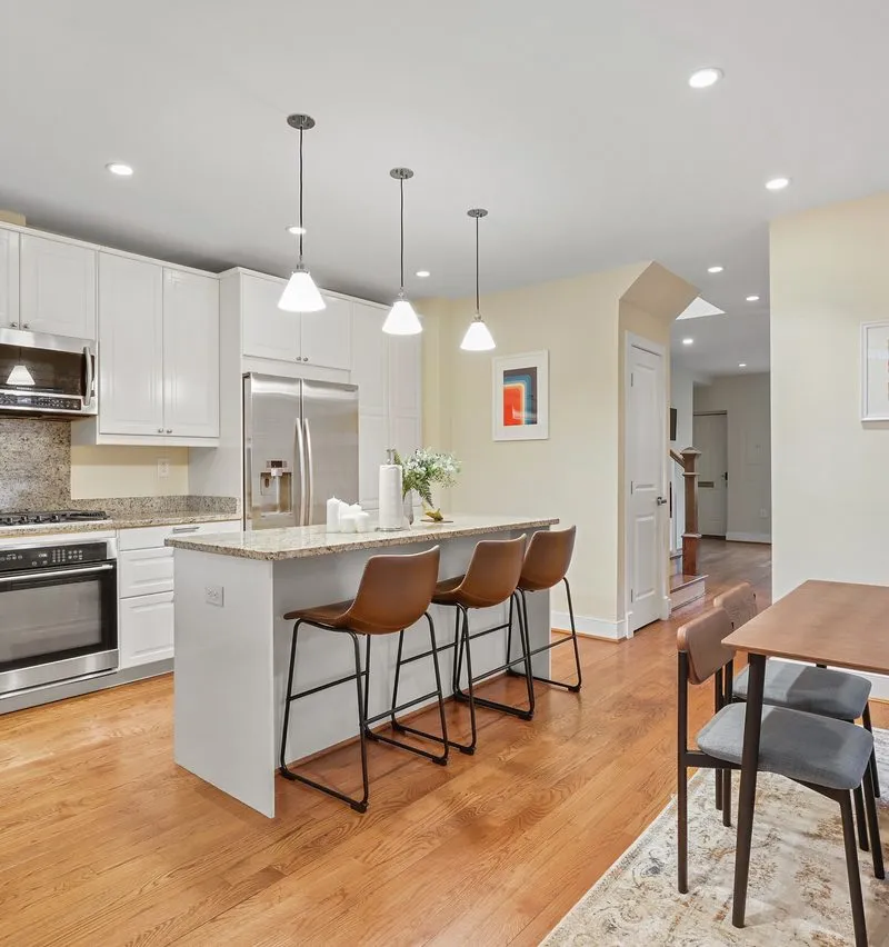 Private room in Barney Circle