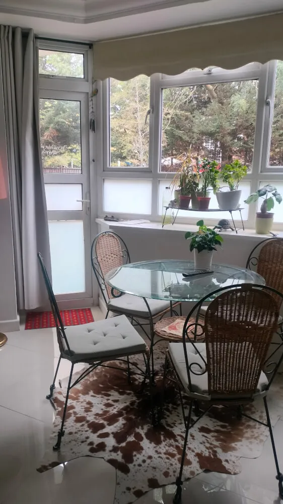 Bright large room in great location