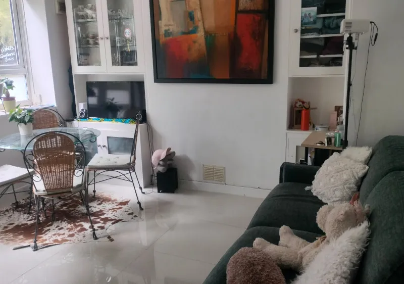 Bright large room in great location