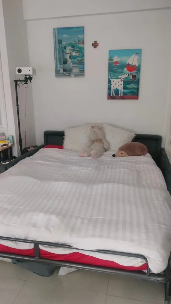 Bright large room in great location