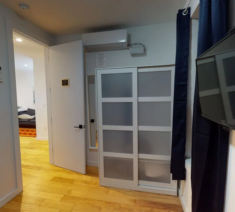 Private room in Ridgewood