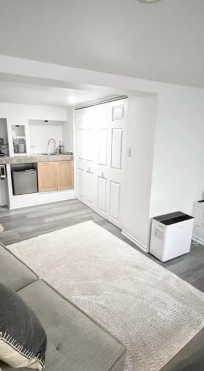 Bernal Heights Private Suite: 1.4 Gbps fiber, WFH desk