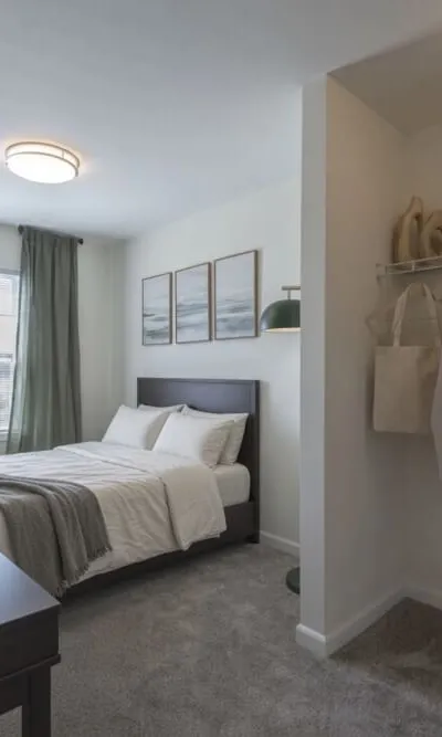 Private Bedroom with En-Suite Bath at The Villas at Happy Valley (PSU State College) | (1 MONTH FREE RENT!) | Direct Bus to Main Campus