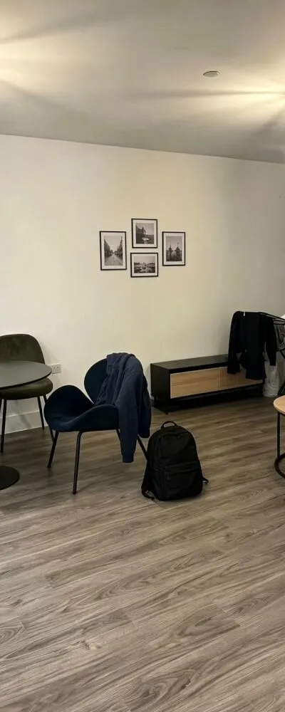 Bright Private Room in 2B2B | Right Opposite Tube Station in E16 | Gym & Co-working Space | Female Only
