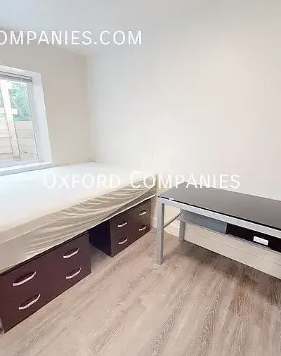 House with Private Bedroom 5 Minute Walk from Diag