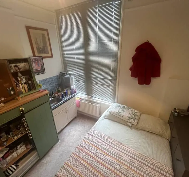 Cozy one-bed, West Hampstead - Bedroom 1