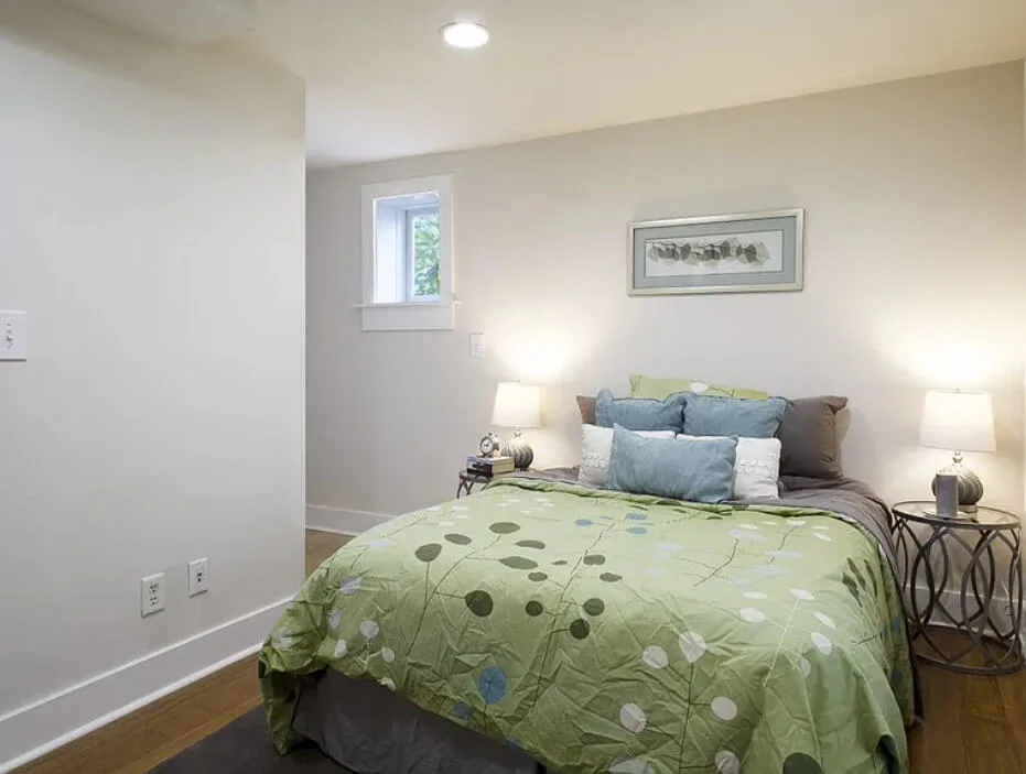 Upper Queen Ann 2 bed 1 bath unit