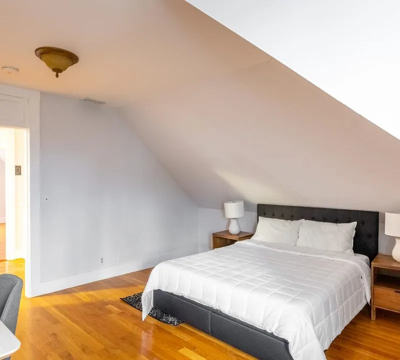 Private room in Auburndale