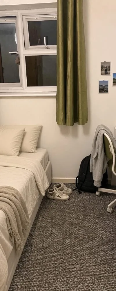 Bright Private Single Room in Plaistow (Zone 3, East London) | 5-Min Walk to Tube | Direct Buses to Stratford Westfield | Move-In Immediately