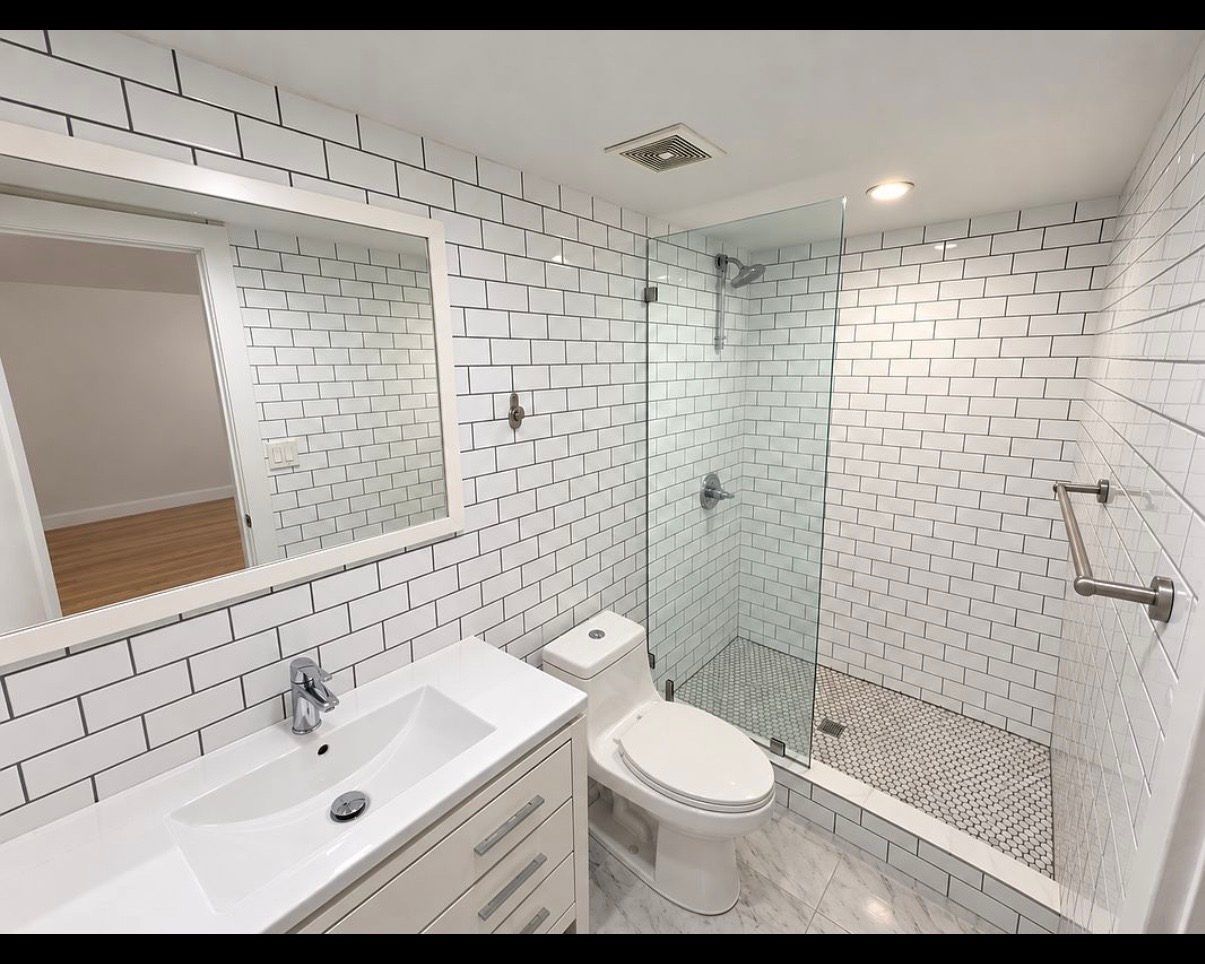 Bedroom with Private Bathroom in Bushwick 3Bd