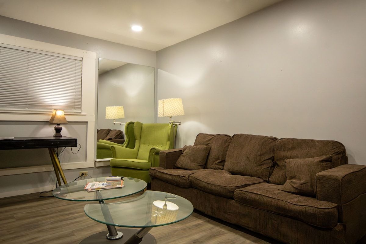Chic Urban Retreat | Heart of Cap Hill