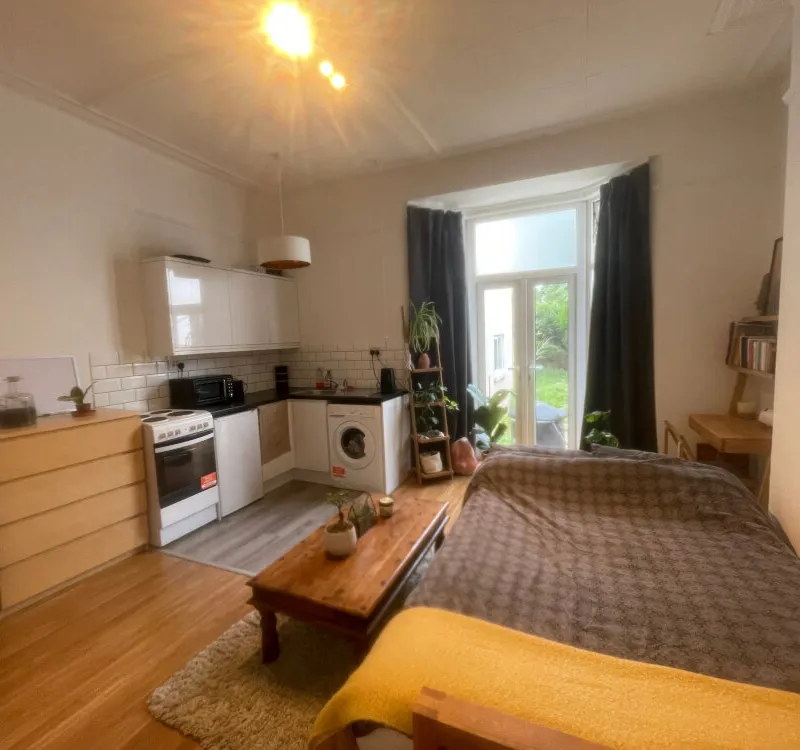 Zen Studio in Willesden Green (Zone 2)